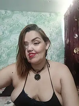 MayaLuna1 online show from November 18, 5:05 pm