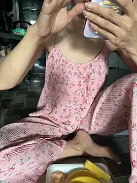 Yumii 09 online show from December 3, 5:52 am