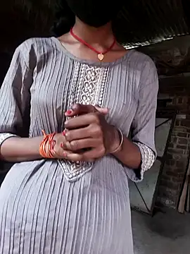 Idhika Handoo online show from September 9, 6:45 am