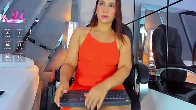 Snapshot of Abril_monroe_ chatting on October 25, 4:44 am Abril monroe online show from October 25, 4:44 am