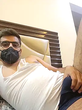 LoveGuruRA online show from November 11, 6:47 pm