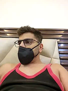 LoveGuruRA online show from November 6, 9:08 pm