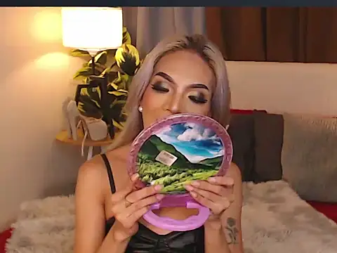 CelestinaMarquez0427 online show from October 19, 6:38 am