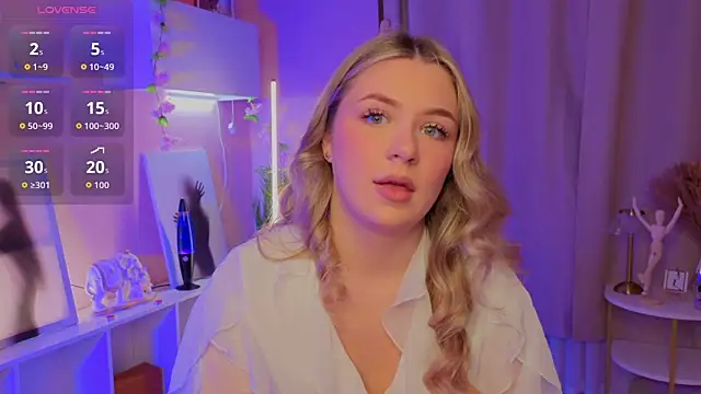 Snapshot of AliaBuerstatte chatting on October 23, 7:34 pm AliaBuerstatte online show from October 23, 7:34 pm