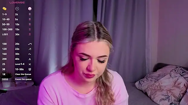 Snapshot of AliaBuerstatte chatting on November 10, 7:08 pm AliaBuerstatte online show from November 10, 7:08 pm