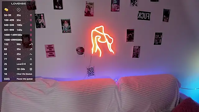 ZoniaEsshaki online show from November 17, 12:31 pm