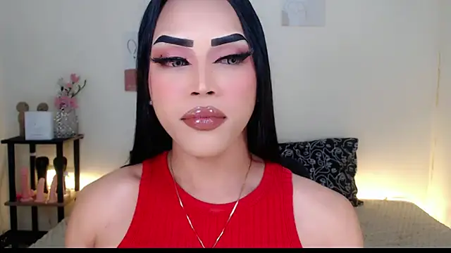 Lessandra Lust online show from October 9, 11:05 pm