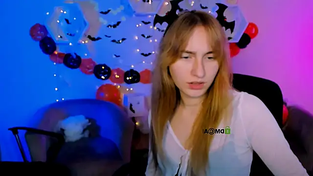 beauty ginger  online show from October 30, 9:51 am