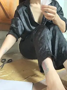 Snapshot of Tieuvi_18 chatting on November 1, 1:12 am Tieuvi 18 online show from November 1, 1:12 am