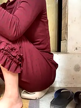 Snapshot of Tieuvi_18 chatting on November 5, 5:54 am Tieuvi 18 online show from November 5, 5:54 am