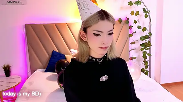 star madison online show from July 19, 1:19 pm