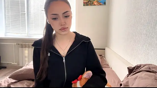 Snapshot of Leaf_Unto chatting on November 12, 11:25 am Leaf Unto online show from November 12, 11:25 am