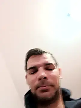 Snapshot of Michael9134 chatting on December 3, 9:20 am Michael9134 online show from December 3, 9:20 am