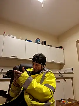 MODEST11 MMiILOO AMARO online show from October 16, 2:53 am