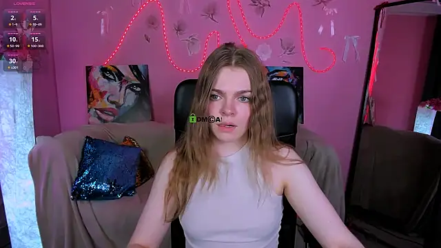 veronica bubble online show from May 4, 9:17 pm