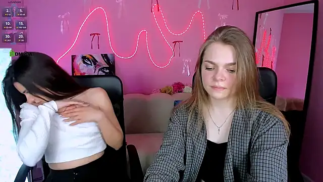 veronica bubble online show from April 3, 7:42 pm