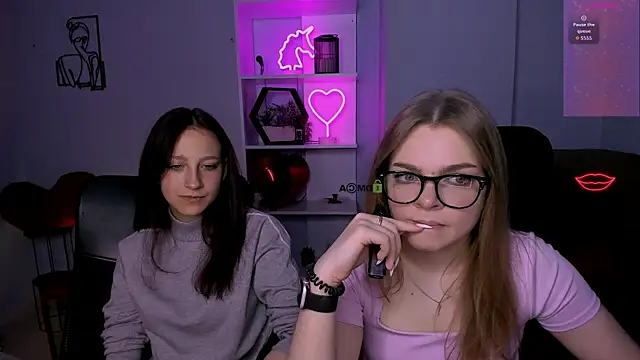 veronica bubble online show from November 25, 8:31 pm