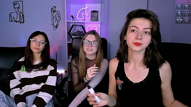 veronica bubble online show from December 5, 8:17 pm