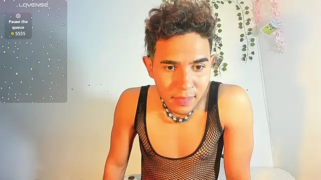 Snapshot of cute_sammy_1 chatting on September 13, 5:07 am cute sammy 1 online show from September 13, 5:07 am