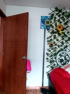 Sol Sunny online show from February 24, 7:15 pm