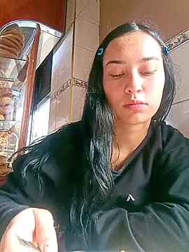 Sol Sunny online show from February 5, 9:32 pm