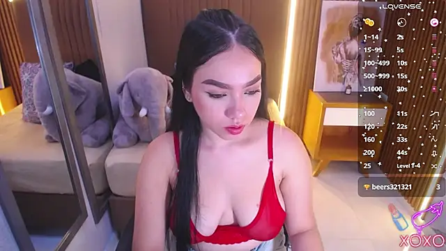 MOLLYSPENCER1 online show from September 24, 12:22 pm