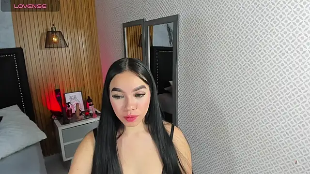 Snapshot of MOLLYSPENCER1 chatting on July 1, 6:52 pm MOLLYSPENCER1 online show from July 1, 6:52 pm