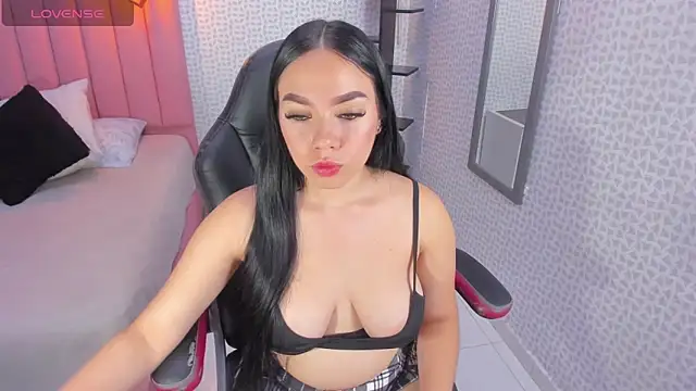 MOLLYSPENCER1 online show from November 11, 7:19 pm