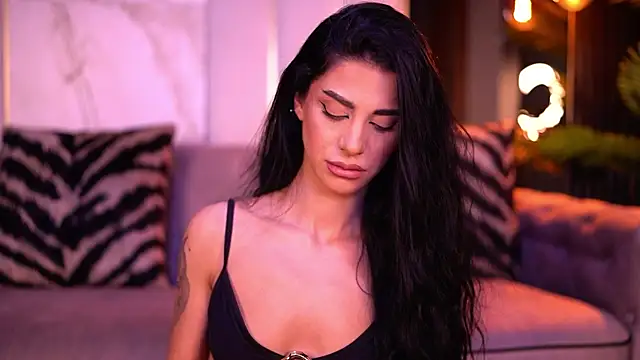 Snapshot of ArinaCarter chatting on October 28, 6:18 pm ArinaCarter online show from October 28, 6:18 pm