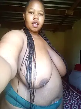 Snapshot of Curvycandy95 chatting on November 5, 4:48 am Curvycandy95 online show from November 5, 4:48 am