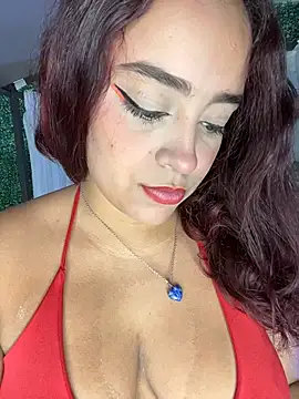 Snapshot of NaughtyNinnaXXX chatting on November 27, 10:21 pm NaughtyNinnaXXX online show from November 27, 10:21 pm