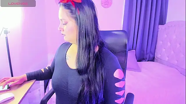 Sunnycurvymf online show from September 24, 1:17 pm