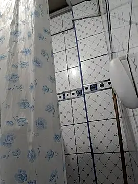 Snapshot of Exotic19cm chatting on November 11, 10:47 pm Exotic19cm online show from November 11, 10:47 pm