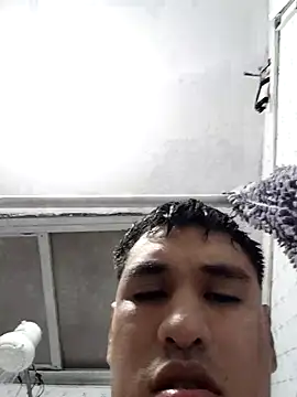 Snapshot of Exotic19cm chatting on December 13, 11:00 pm Exotic19cm online show from December 13, 11:00 pm