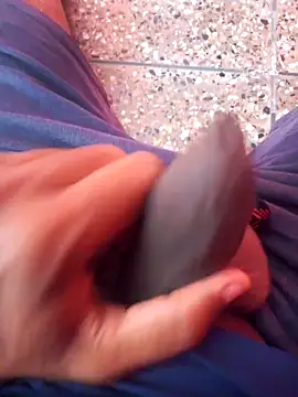 Snapshot of Hyd-bad-boy-25 chatting on November 6, 6:28 am Hyd-bad-boy-25 online show from November 6, 6:28 am