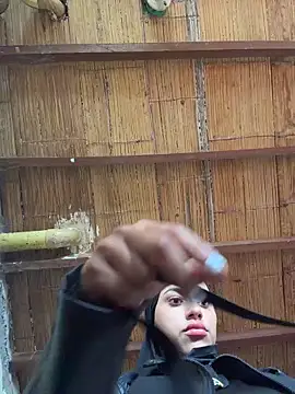 AlannaEvons online show from March 27, 7:04 pm