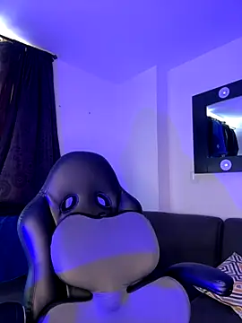 Snapshot of AlannaEvons chatting on November 30, 2:51 pm AlannaEvons online show from November 30, 2:51 pm