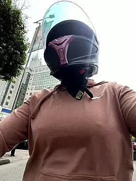 AlannaEvons online show from January 9, 4:58 pm