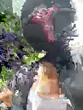 AlannaEvons online show from December 20, 4:32 pm