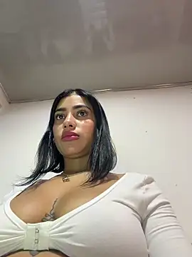 Snapshot of AlannaEvons chatting on May 30, 8:36 pm AlannaEvons online show from May 30, 8:36 pm