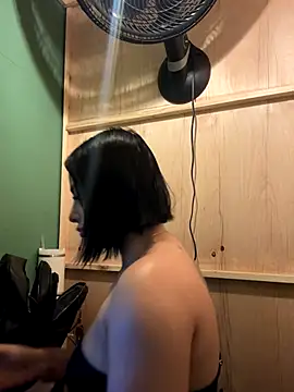 Snapshot of AlannaEvons chatting on December 1, 6:42 pm AlannaEvons online show from December 1, 6:42 pm