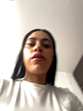 Snapshot of AlannaEvons chatting on November 3, 7:17 pm AlannaEvons online show from November 3, 7:17 pm