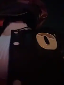 Snapshot of AlannaEvons chatting on November 19, 2:22 am AlannaEvons online show from November 19, 2:22 am