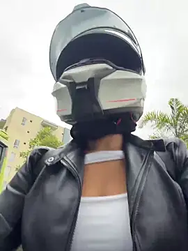 AlannaEvons online show from March 24, 8:09 pm