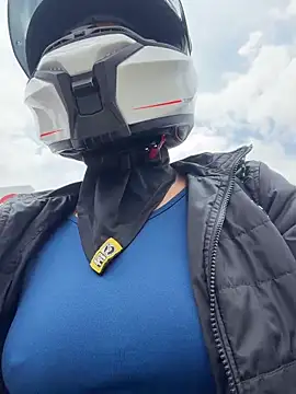 AlannaEvons online show from March 26, 5:33 pm