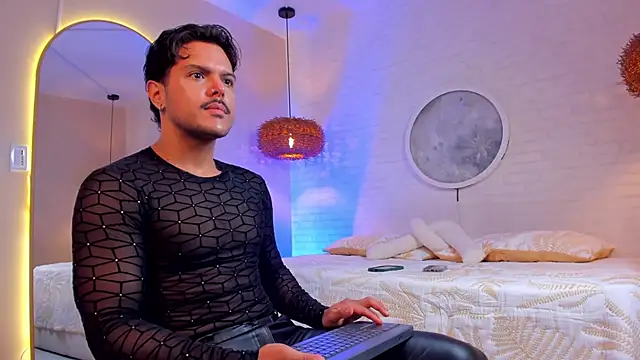 thiago mercer online show from November 4, 10:08 am