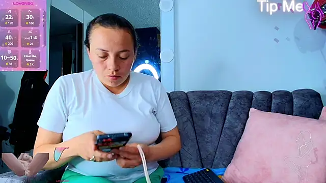  honey12 online show from September 19, 2:32 pm