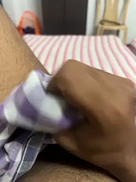 usermood2000 online show from January 7, 6:29 am