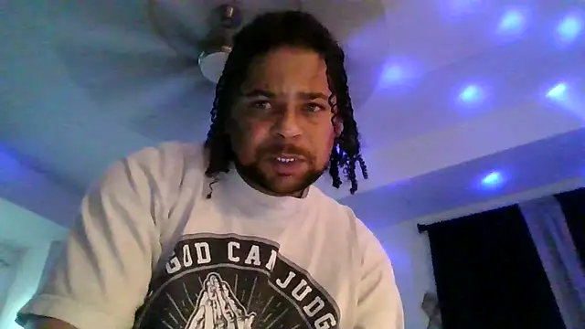 Snapshot of PalmarMixer chatting on July 12, 9:43 am PalmarMixer online show from July 12, 9:43 am