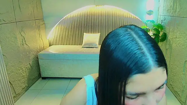 luna  r online show from October 15, 12:24 pm